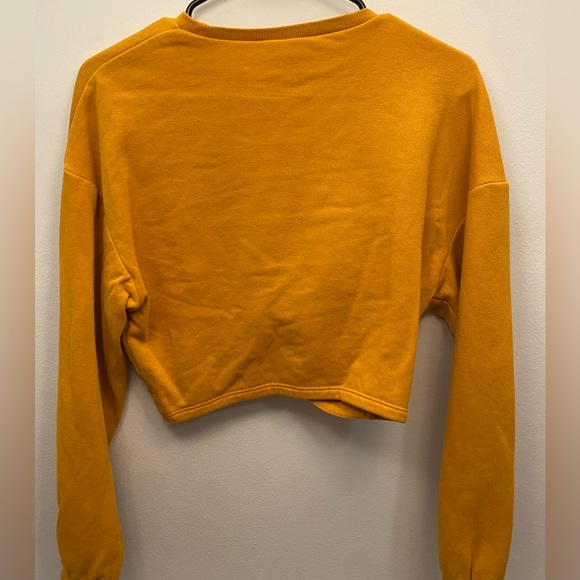 H&M mustard yellow crop sweatshirt - Picture 2 of 3